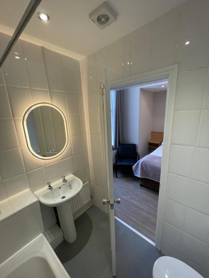 The Westlynne Hotel & Apartments Manchester Exterior photo